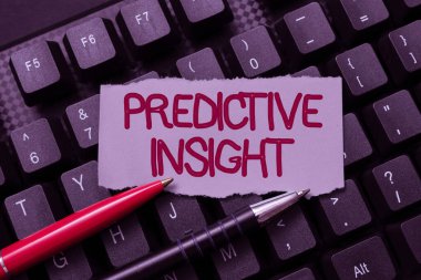 Öngörülü Insight 'ı gösteren bir işaret. Proactive Fault Management System için bir Erken Tespit Yazılı Notları Dijital Veriye Çevirip Önemli Kodlama Dosyaları Yazma