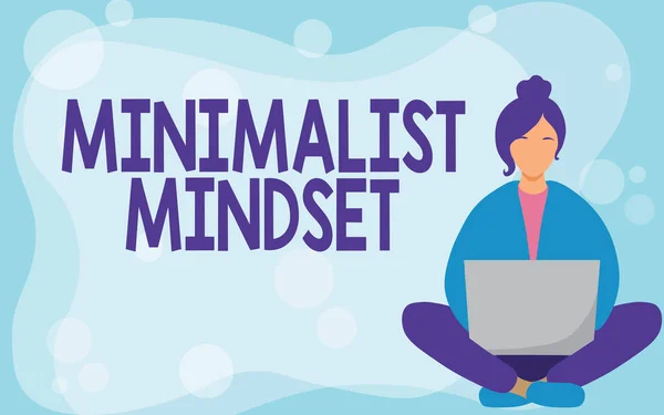 Minimalist Mindset 을 보여 주는 텍스트 캡션. 노트북 을 사용하여 휴식을 취하는 동안 좌석에 앉아 있는 잡동사니 소녀없는 생활이 줄 수있는 것에 더 유의하라. — 스톡 사진