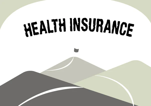テキスト健康保険を表示する書き込み。医療費や手術費を支払う保険の概念｜山岳地帯が描かれ、国旗が掲揚される. — ストック写真
