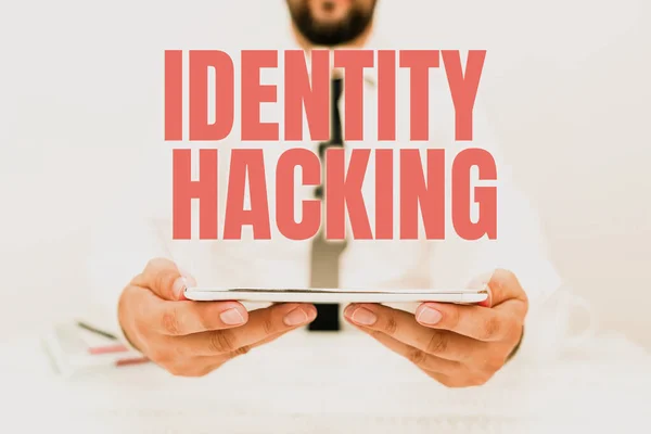 Texto de caligrafia Identity Hacking. Negócios mostram criminoso que roubar suas informações pessoais usando malware Apresentando Tecnologia de Comunicação Voz Smartphone e Chamadas de Vídeo — Fotografia de Stock