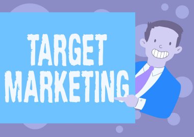 Kavramsal manşet Hedef Pazarlama. Kavramsal fotoğraf izleyicisi hedefi: Seçilen müşteriler Mutlu Adam Takım Elbiseli Adam 'ın Elinde Boş Kağıt İşaretleme Kurulu Reklamları.