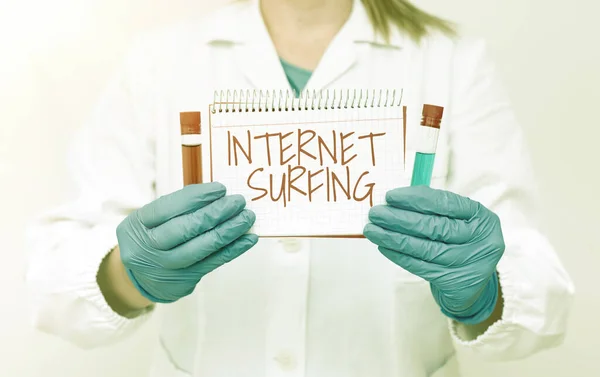 Sign displaying Internet Surfing. Business approach browsing hundred of websites using any installed browser Testing Medicine And Vaccine For Virus Infection Laboratory Trial Tests — 图库照片