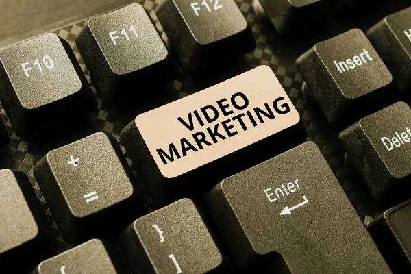 El yazısı tabelası Video Pazarlama. Analog Verilerini Dijital Medyaya Dönüştüren, Forum Yardımsever İpuçlarını Yazan makaleler kullanılarak belirli konular hakkında kısa videolar oluşturma sözcüğü