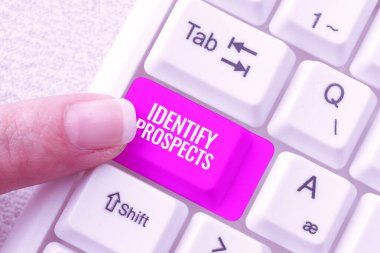 El yazısı işareti Prospects 'u Tanımlayın. İş görüşü Muhtemel müşteri İdeal Müşteri Müstakbel Bağışçıları Yazılı Fantezi Kısa Hikayesi, Çevrimiçi Memorandum Yazıyor