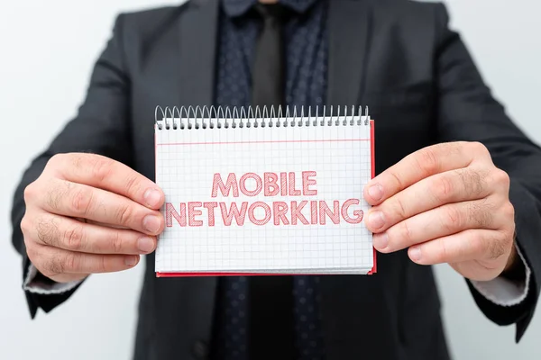 Κείμενο που δείχνει Mobile Networking. Επιχειρηματική ιδέα Δίκτυο επικοινωνίας όπου ο τελευταίος σύνδεσμος είναι η ασύρματη παρουσίαση νέων σχεδίων και ιδεών — Φωτογραφία Αρχείου