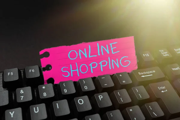 Szöveges felirat bemutatása Online vásárlás. Az üzleti áttekintés lehetővé teszi a fogyasztók számára, hogy áruikat az interneten keresztül vásárolják Gépelés Előrehaladás óravázlatok és óravázlatok, gépírás Új cikk oldalak — Stock Fotó