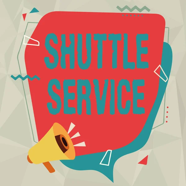 자세 한 내용은 Shuttle Service 에서 확인 할 수있다. 개념적 의미는 버스와 같은 차량 이 두 곳의 메가폰 드로잉 (Megaphone Drawing) 사이를 빈번하게 여행하는 것을 의미 한다.. — 스톡 사진