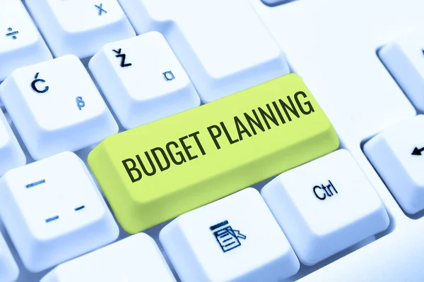 Conceptuele bijschrift Budget Planning. Zakelijke aanpak De schriftelijke beschrijving van huidige en toekomstige uitgaven Typen van online netwerkprotocollen, Nieuw Firewall-programma maken — Stockfoto