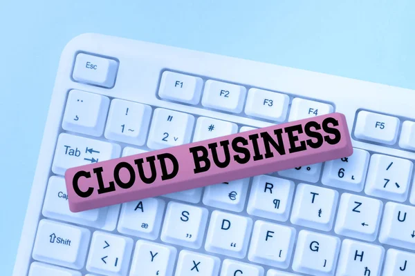 Podpis koncepcyjny "Cloud Business". Koncepcja polegająca na internetowej dostawie usług udostępnianych użytkownikom Pobieranie plików online i danych, Przesyłanie kodów programowania — Zdjęcie stockowe