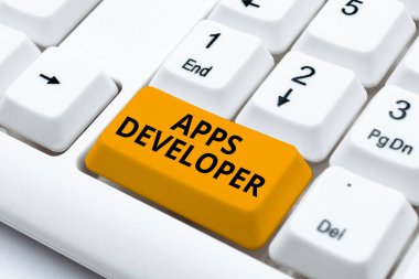 Uygulama Geliştiricisini göster. İş konsepti Grafik Sanatçısı Yazılım Programcısı ve Analizci Uzmanlar Çevrimiçi Turizm Rehberi Yazıyor, İnternet Fikirleri ve Tasarımları Aranıyor
