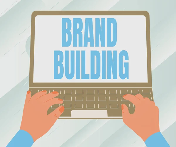 Handschrift tekst Brand Building. Business showcase Bewustmaking Opzetten en promoten van bedrijf Illustratie van een drukke hand werken op laptop op zoek naar ideeën. — Stockfoto