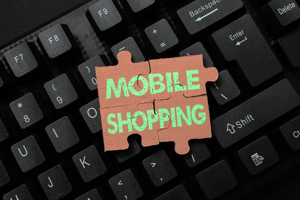 Tekenen weergeven Mobile Shopping. Zakelijk idee Goederen en diensten kopen en verkopen via mobiel Verbinden met online vrienden, Kennismaken op het internet — Stockfoto