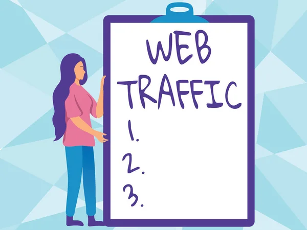 Tekst pokazujący inspirację Web Traffic. Biznes podejście ilość użytkowników sieci web i próba wizyty zmierzone na stronie internetowej Kobieta Rysunek gospodarstwa duży pusty schowek Wyświetlanie nowego znaczenia. — Zdjęcie stockowe