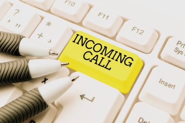 Gelen Arama ilhamını gösteren mesaj. Gelen Arama Kimliği Sesli Mesaj Vidcall Çevrimiçi Ağ Protokolleri Yazıyor, Yeni Firewall Uygulaması Oluşturuluyor