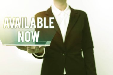 İlham şimdi kullanılabilir işareti gösteriyor. İş Fikri Kullanışlı Bugün Mevcut Bekar Yeni Teknoloji Fikirlerini Sunar Teknolojik Gelişmeyi Tartışır