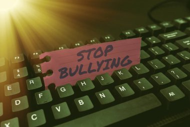 Gösterim metni yazılıyor. Zorbalığı durdurun. Ticari Genel Bakış Kavgası Bu Agresif Kabul Edilemez Davranış Yazısı İleri Derece Planları, Yeni Yazı Sayfaları