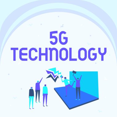 Mesaj işareti 5G Teknoloji 'yi gösteriyor. Yüksek hızlı mobil internet kavramı, yeni nesil kablosuz sistem ağları Sahnedeki Çiftin Küçük Kalabalığa Duyurusu.