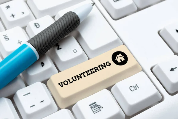 Hand writing sign Volunteering. Conceptual photo Provide services for no financial gain Willingly Oblige Buying And Selling Goods Online, Listing Products Through Internet — Stockfoto