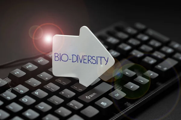 Tekstbord met Bio Diversity. Word Written on Variety of Life Organisms Marine Fauna Ecosystem Habitat Creating New Online Shop Business, Typing List Of Trading Goods — Stockfoto