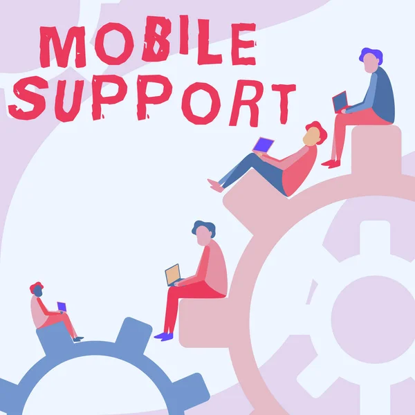 Εννοιολογική απεικόνιση Mobile Support. Επιχειρηματική βιτρίνα Παρέχει συντήρηση σε φορητές συσκευές τεχνικά θέματα Τέσσερις συμπαίκτες Σχέδιο Sitting Gears Χρησιμοποιώντας Laptop Εμφάνιση προόδου. — Φωτογραφία Αρχείου