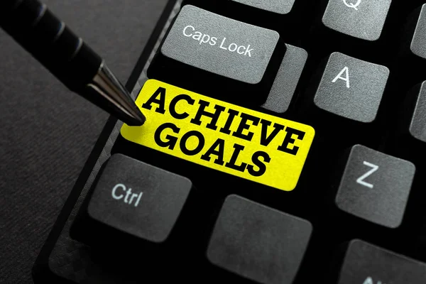 Sign displaying Achieve Goals. Business showcase Results oriented Reach Target Effective Planning Succeed Typing Online Website Informations, Editing And Updating Ebook Contents — Stockfoto