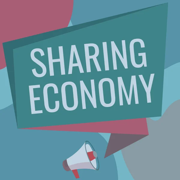 Handschrift Sharing Economy. Internet Concept een systeem waarbij activa privé gedeeld worden tussen individuen Megaphone Drawing Speaking To Chat Box Making Announcement. — Stockfoto
