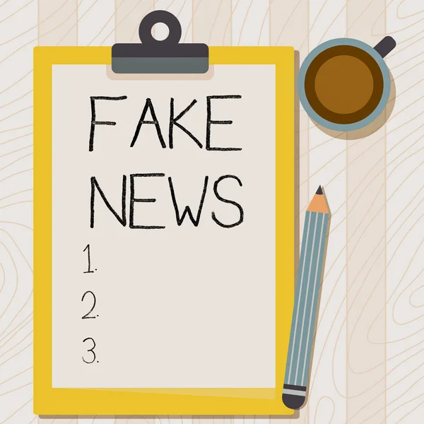 Conceptuele weergave Fake News. Concept betekent valse informatie te publiceren onder het mom van authentiek nieuws Illustratie van potlood op de top van de tafel Naast het klembord en koffie mok. — Stockfoto