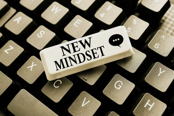 Hand writing sign New Mindset. Word for freshly madeup thoughts and beliefs shaping a person s is mind Typing And Publishing Descriptions Online, Writing Informative Data — Stockfoto
