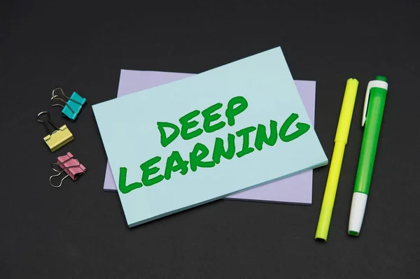 Text caption presenting Deep Learning. Concept meaning Hierarchical Abstractions Artificial Intelligence Algorithm Flashy School Office Supplies, Teaching Learning Collections, Writing Tools, — Stockfoto