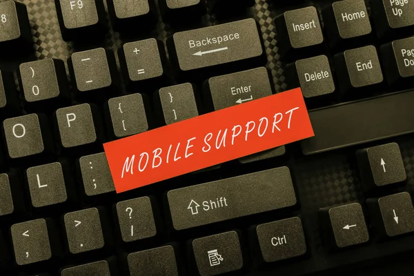 Υπογραφή χειρογράφου Mobile Support. Επιχειρηματική έννοια Παρέχει συντήρηση σε φορητές συσκευές τεχνικά θέματα Επανπληκτρολογώντας παλιά δεδομένα φύλλο εργασίας, Αφηρημένη πληκτρολογώντας σε απευθείας σύνδεση λίστες κρατήσεων — Φωτογραφία Αρχείου