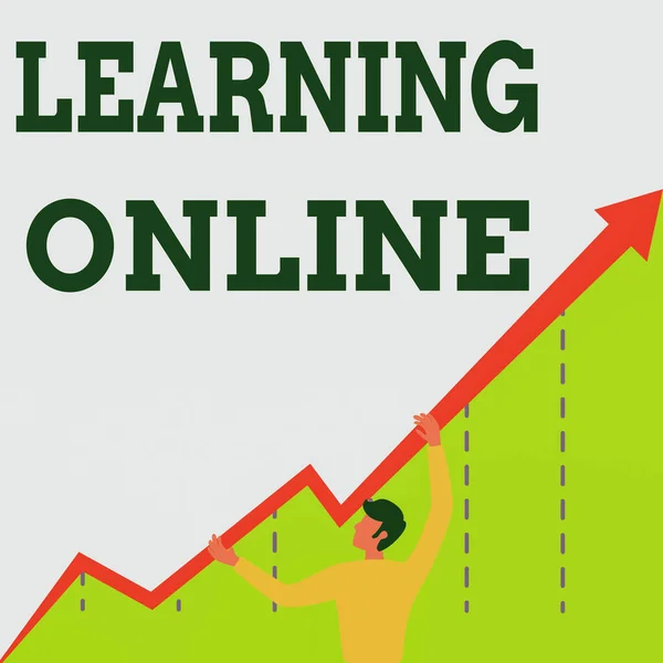 Inspiration showing sign Learning Online. Business concept Learn something new with the help of internet and technology Man Drawing Holding Graph Arrow Showing Business Growth. — Foto Stock