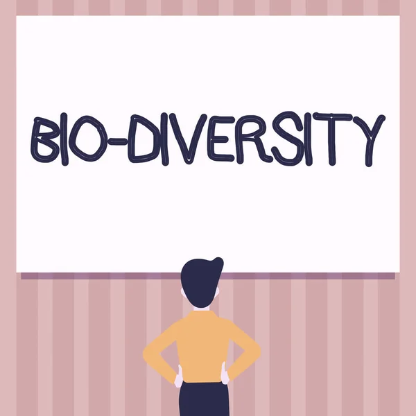 手書き文字｜Bio Diversity。概念的な写真生命体の多様性海洋ファウナ生態系生息地男立ち手を描くN人のヒップ空のホワイトボードを見て. — ストック写真