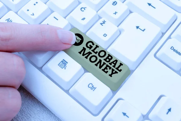 Conceptuele weergave Global Money. Concept betekent Internationale financiën Wereldmunt Wereldwijd doorgesluisd Verbinden met Online Vrienden, Kennismaken op het Internet — Stockfoto