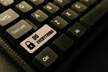 Her şeyi yap tabelasını göster. İnternet Konsepti: Tüm Ticaretlerin Özsaygısı Ego Gururu Sınırlama Yok Günlük Hatırlatma Notları Yazma, Çevrimiçi Yazma Sunumu Oluşturma