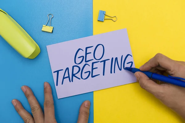 Sign displaying Geo Targeting. Internet Concept Digital Ads Views IP Address Adwords Campaigns Location Flashy School Office Supplies, Teaching Learning Collections, Writing Tools, — Stockfoto