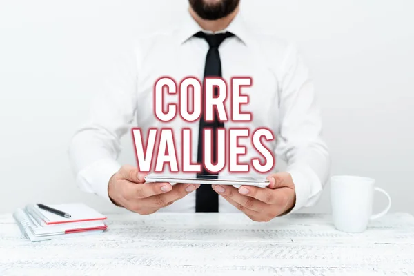Writing displaying text Core Values. Business showcase principles which guide and determine what is wrong and right Presenting Communication Technology Smartphone Voice And Video Calling — Stockfoto