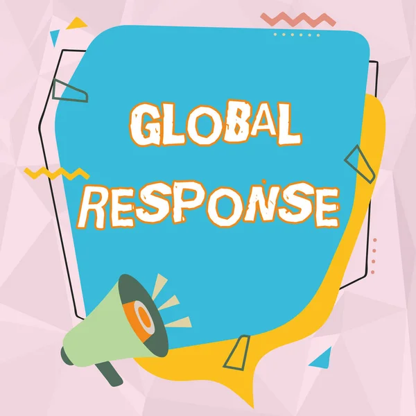 Inspiration showing sign Global Response. Business concept indicates the behaviour of material away from impact point Megaphone Drawing Making New Announcement To Chat Cloud. — Foto Stock