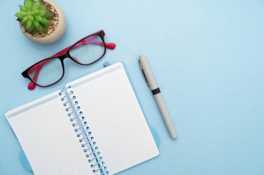 Gösterişli Okul Malzemeleri, Parlak Öğretim Öğrenim Koleksiyonları, Yaratıcı Yazma Aletleri, Eğitim Şeyleri, Karışık Öğrenci Eşyaları Kağıt Kalem Defteri Yapışkan Notlar