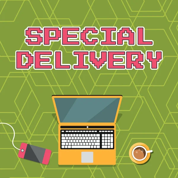 Inspiration zeigt Zeichen Special Delivery. Unternehmen Schaufenster Produkte oder Dienstleistungen direkt zu Ihnen nach Hause an jedem Ort Laptop auf einem Tisch neben Kaffeebecher und Pflanze zeigt Arbeitsprozess. — Stockfoto