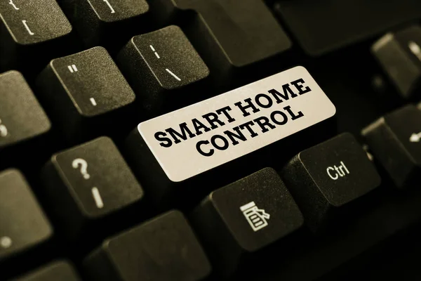 Schreiben von Textanzeigen Smart Home Control. Word Written On bietet Eigentümern Sicherheit und Energieeffizienz Eingabe Geschäftsvereinbarung Brief, Schreibmaschine Neuer verbindlicher Vertrag — Stockfoto