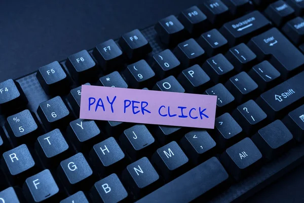 Konzeptionelle Darstellung Pay per Click. Geschäftsidee Internet Advertising Model Search Engine Marketing Strategy Typing Hospital Records And Reports, Schaffung neuer E-Book Reading Program — Stockfoto