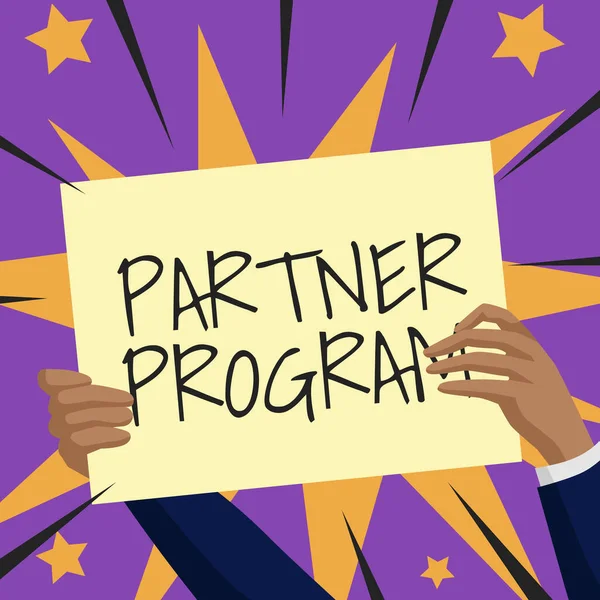Segno di testo che mostra il programma partner. Business overview business strategy vendors use to sell products and services Hands Holding Paper Mostra nuove idee circondate da stelle. — Foto Stock