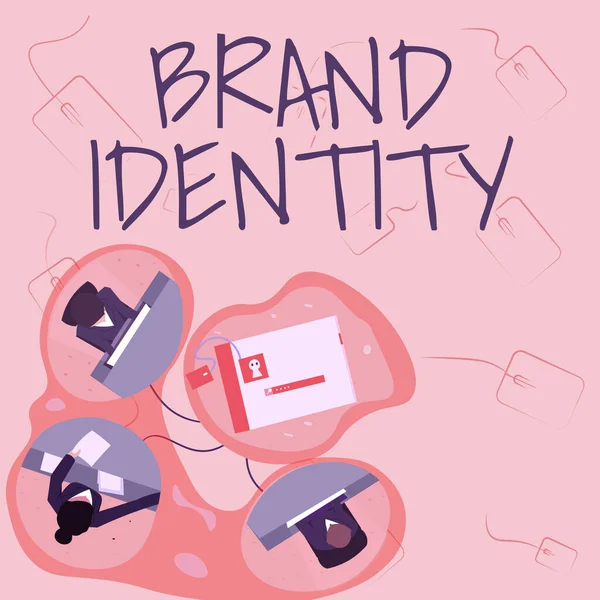 Firma che mostra Brand Identity. Concetto di business elementi visibili di un marchio che identificano e distinguono Colleghi che hanno riunioni d'ufficio Condivisione di pensieri Visualizzazione di un nuovo piano di progetto — Foto Stock