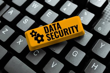 Veri Güvenliğini gösteren bir ilham. Çevrimiçi Arkadaşlarla Bağlantı kurmak, İnternet 'te Tanışmak, İzinsiz Erişim' den Önemli Kişisel Bilgileri Koruma Sözcüğü