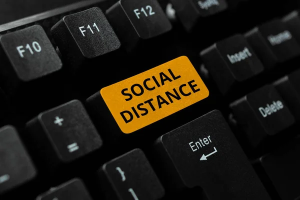 Texte indiquant la Distance Sociale. Concept Internet maintenir une distance physique à intervalle élevé pour la sécurité de la santé publique Se connecter avec des amis en ligne, faire des connaissances sur Internet — Photo