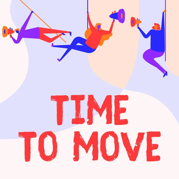 Bildunterschrift: Time To Move. Geschäftsübersicht ändert sich auf dieselbe Weise oder um darüber nachzudenken, was gerade an der Decke hängt, wenn Megaphone Ansagen machen. — Stockfoto