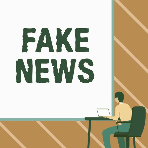 Texto de escritura Fake News. Foto conceptual información falsa publicar bajo el disfraz de ser noticias auténticas Hombre Sentado Sillón El uso de ordenador portátil colocado en la mesa con gran tablero en blanco. —  Fotos de Stock