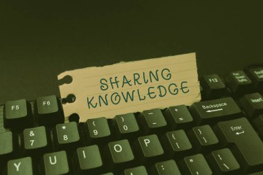 Kavramsal Ekran Paylaşımı Bilgisi. Yeni Ekran Başlığı Fikirleri, Yazma Senaryosu Kavramları arasında bilgeliğin değiş tokuş edildiği iş yaklaşımı etkinliği