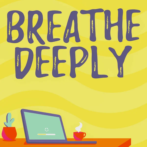 Zeichen für "Tief durchatmen". Word Aufgeschrieben, um viel Luft in die Lungen zu atmen, atmen Sie vollständig aus Office Desk Zeichnung mit Laptop-Stifthalter und einem offenen und geordneten — Stockfoto