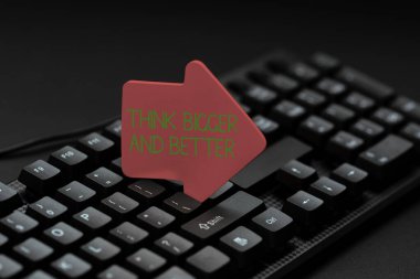 İlham işareti gösteriyor. Daha büyük ve daha iyi düşün. İş konseptinin çok başarılı ya da güçlü olması Resim Giriş Anahtar Sözcüğü ve Açıklaması, Sözcük Tanımı ve Anlamı